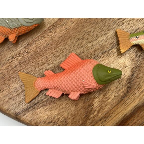 K&M International River Wildlife Animal Figures Lot Heron Bear Otter Turtle Fish - Picture 10 of 16